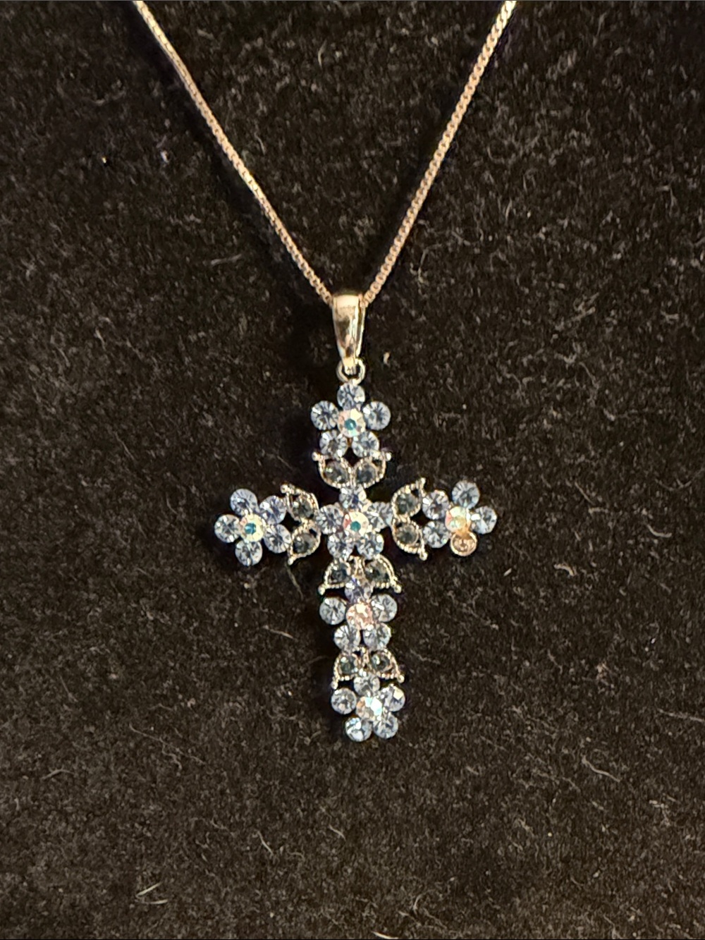 ✝️✝️✝️BOGOHO✝️✝️✝️Silver Cross Pendant Necklace with Light Blue Crystals